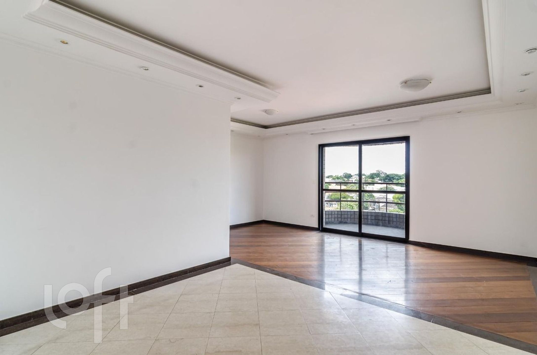 Apartamento à venda com 3 quartos, 184m² - Foto 2