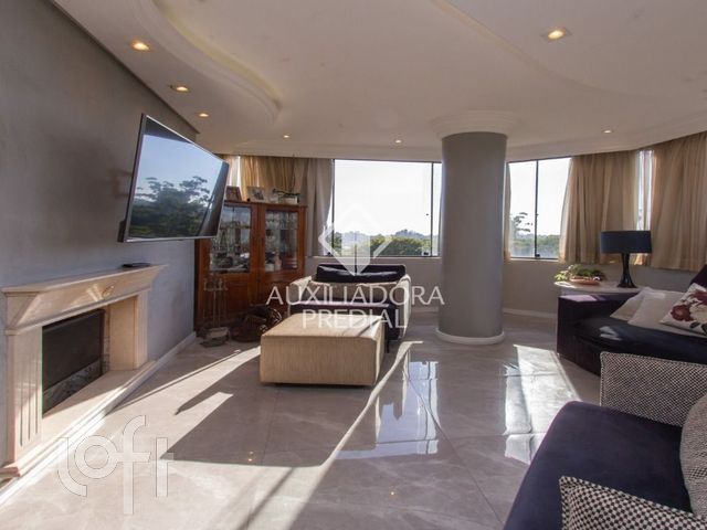 Apartamento com 215m², 3 dormitórios, 1 suíte, 2 vagas, Vila Ipiranga em Porto Alegre