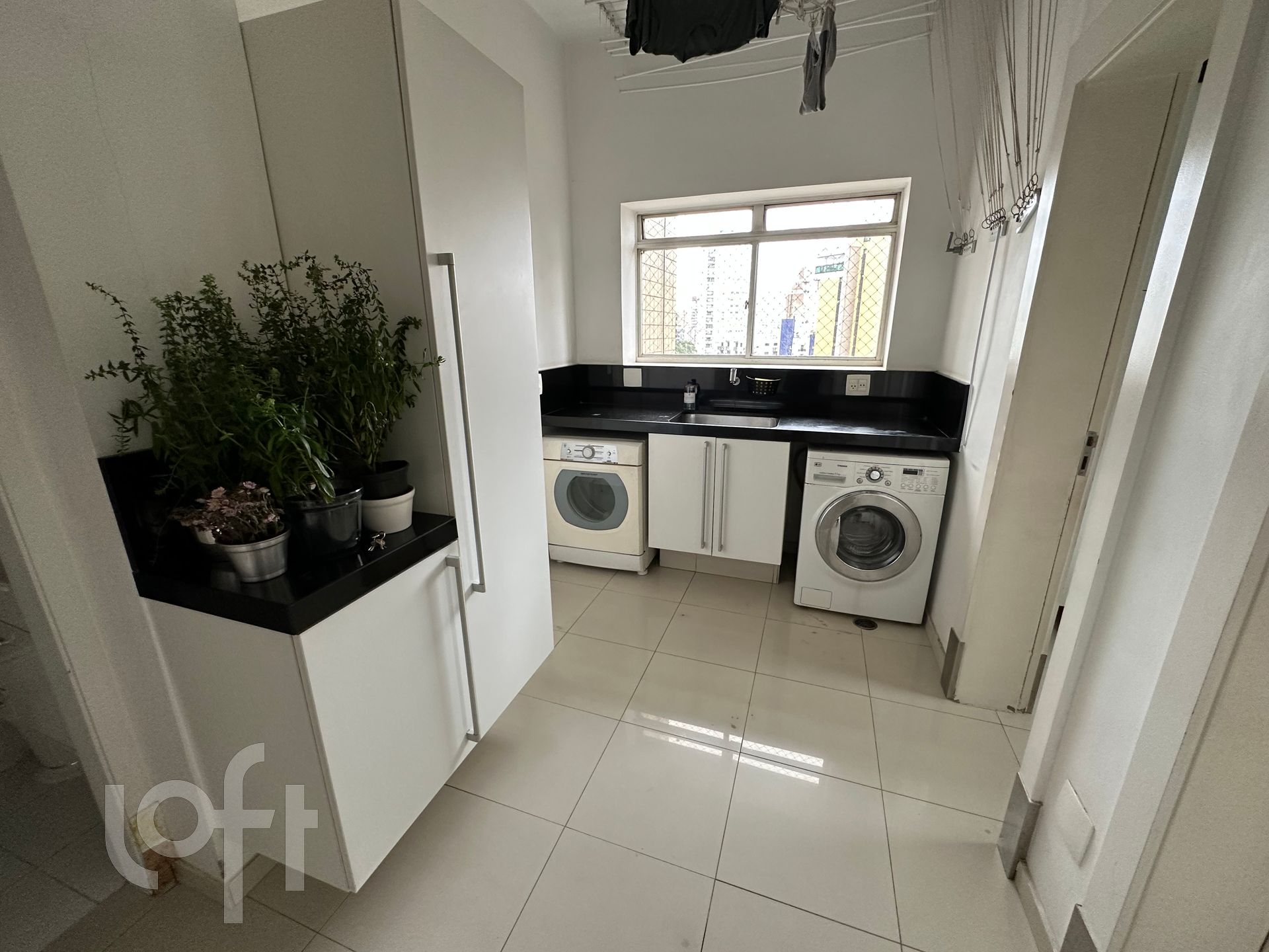 Apartamento à venda com 3 quartos, 271m² - Foto 12