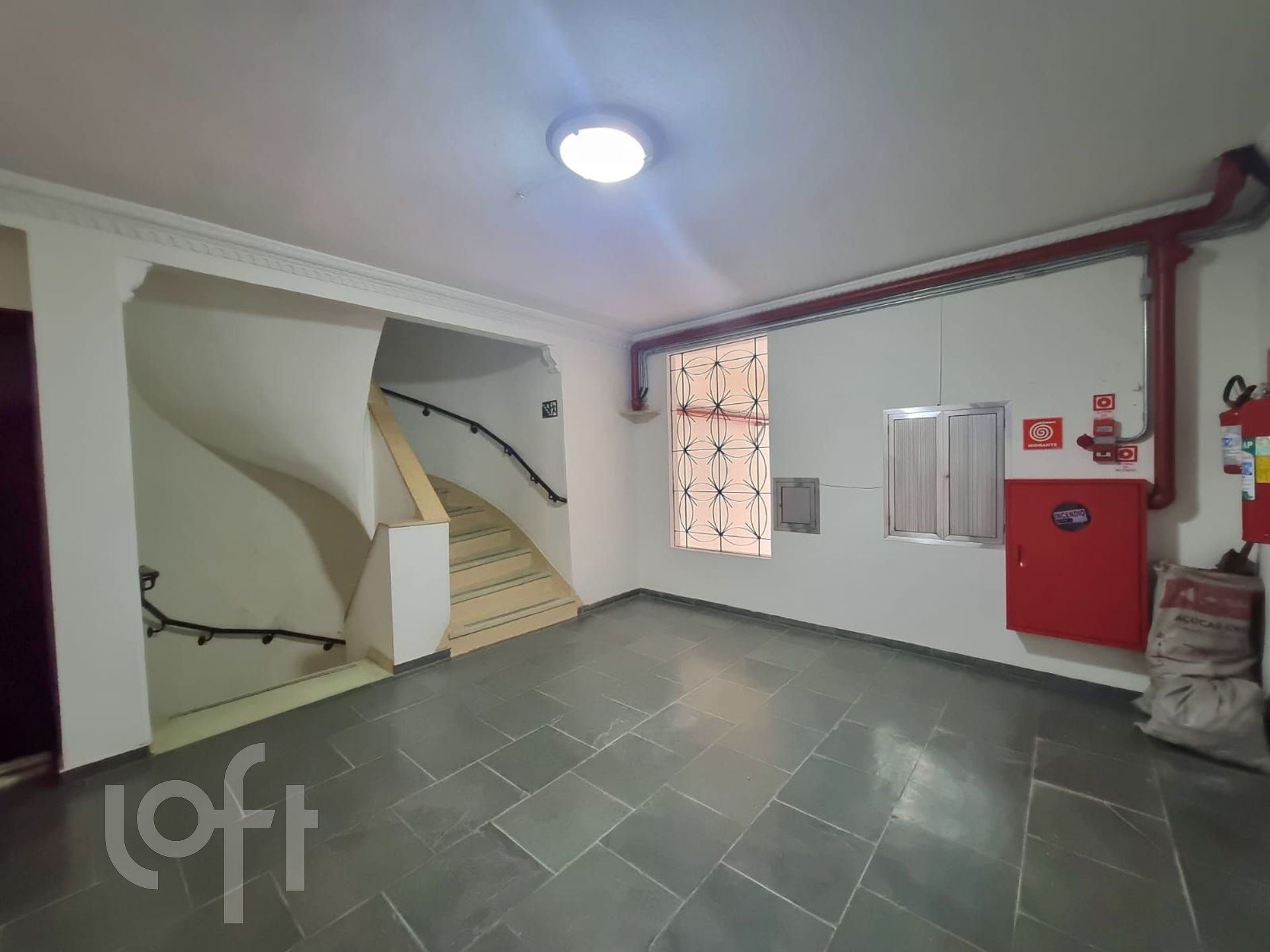 Apartamento à venda com 2 quartos, 65m² - Foto 11