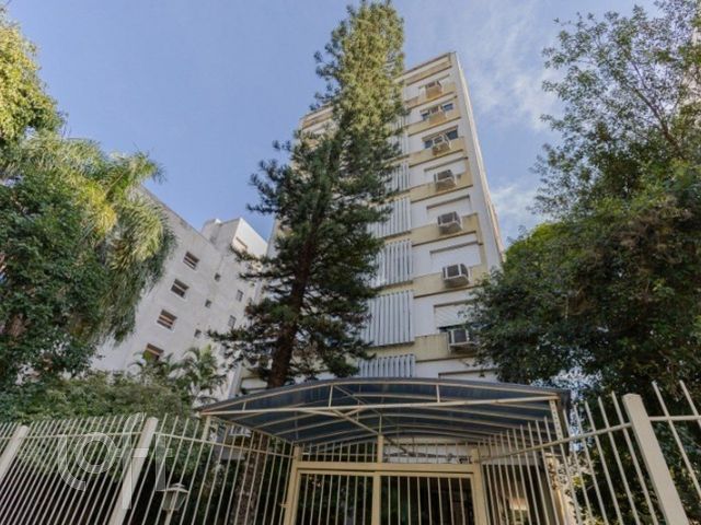 Apartamento com 112m², 3 dormitórios, 1 suíte, 1 vaga, Petrópolis em Porto Alegre