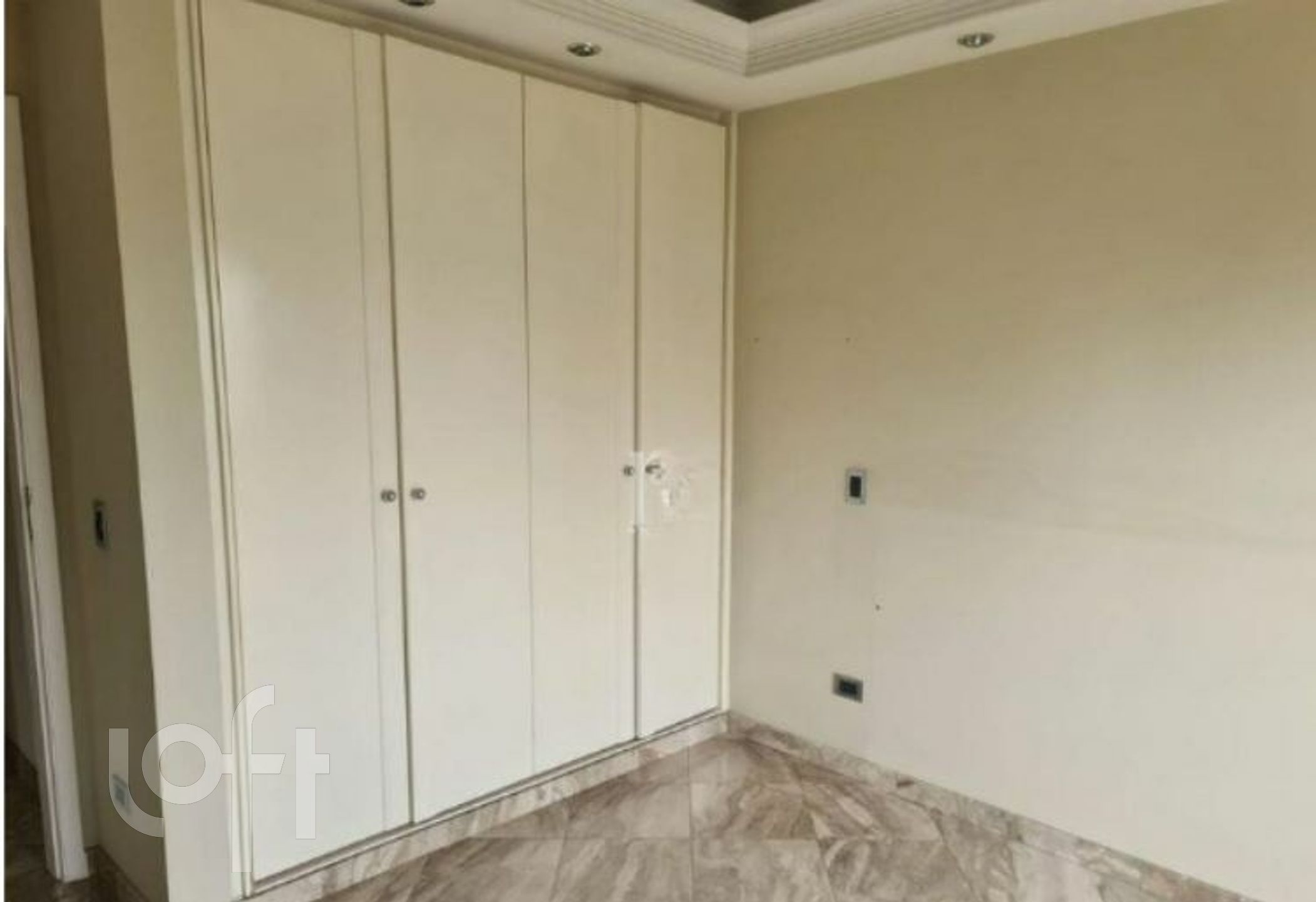 Apartamento à venda com 4 quartos, 237m² - Foto 14