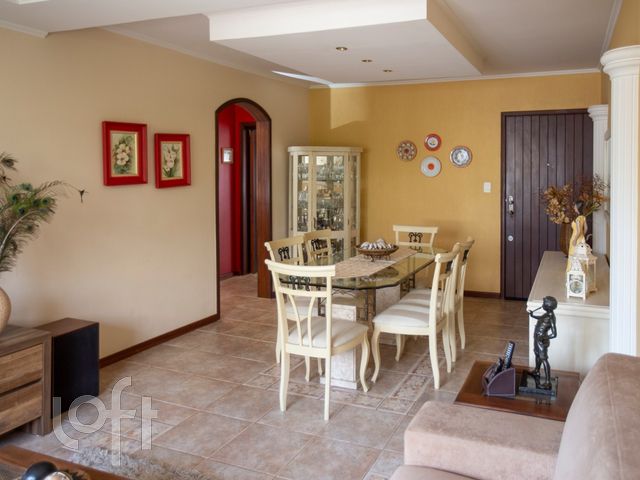 Apartamento com 83m², 2 dormitórios, 1 vaga, Higienópolis em Porto Alegre