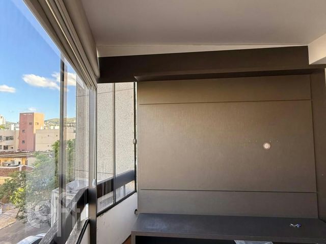 Apartamento com 89m², 3 dormitórios, 1 suíte, 1 vaga, Jardim Botânico em Porto Alegre