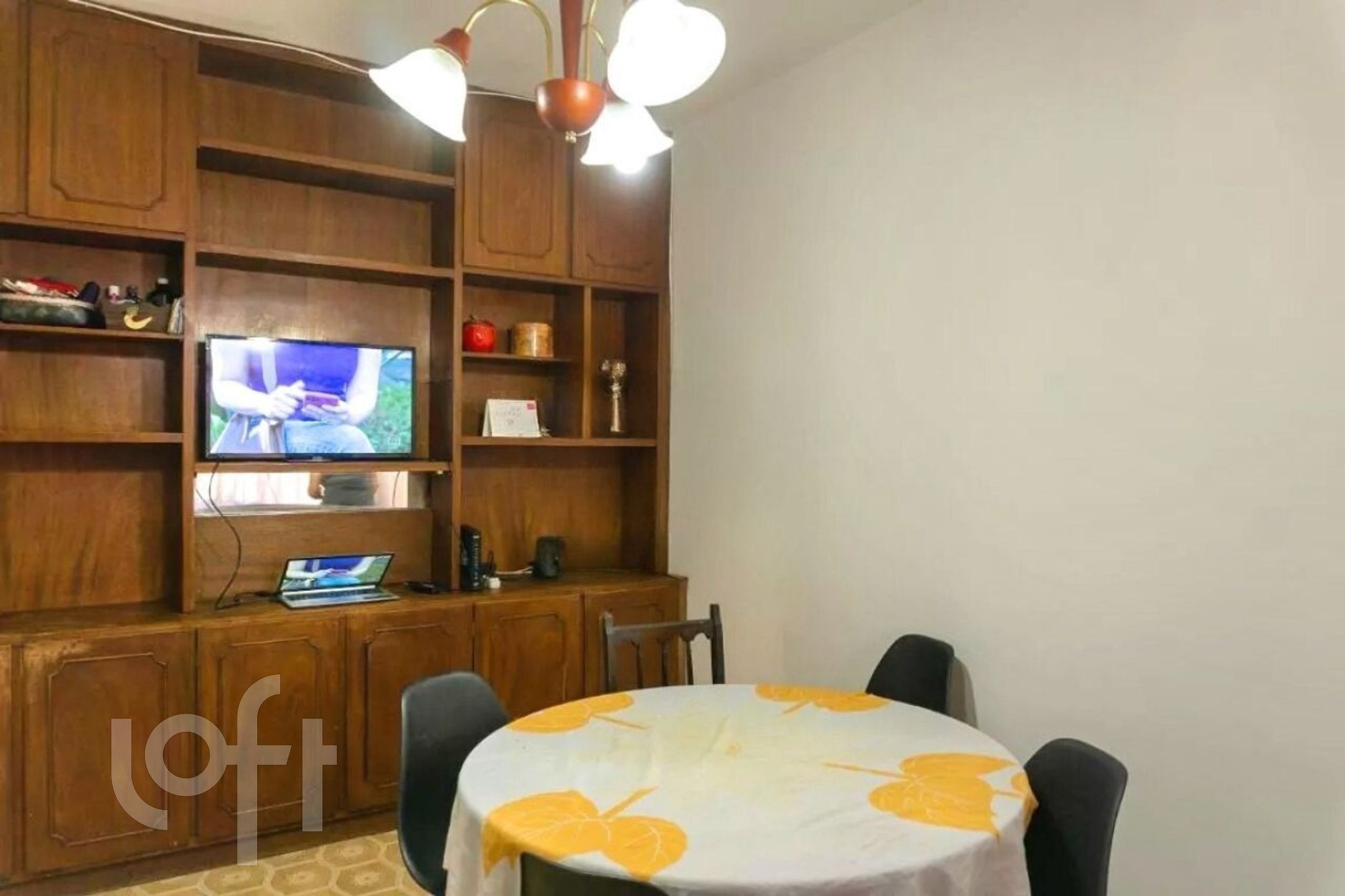 Casa à venda com 1 quarto, 117m² - Foto 2