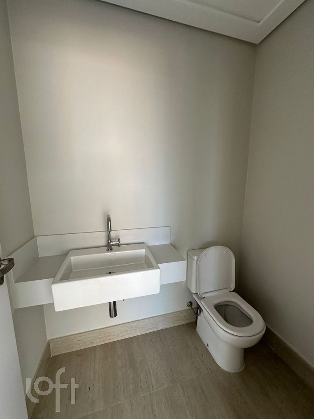 Apartamento à venda com 4 quartos, 193m² - Foto 2