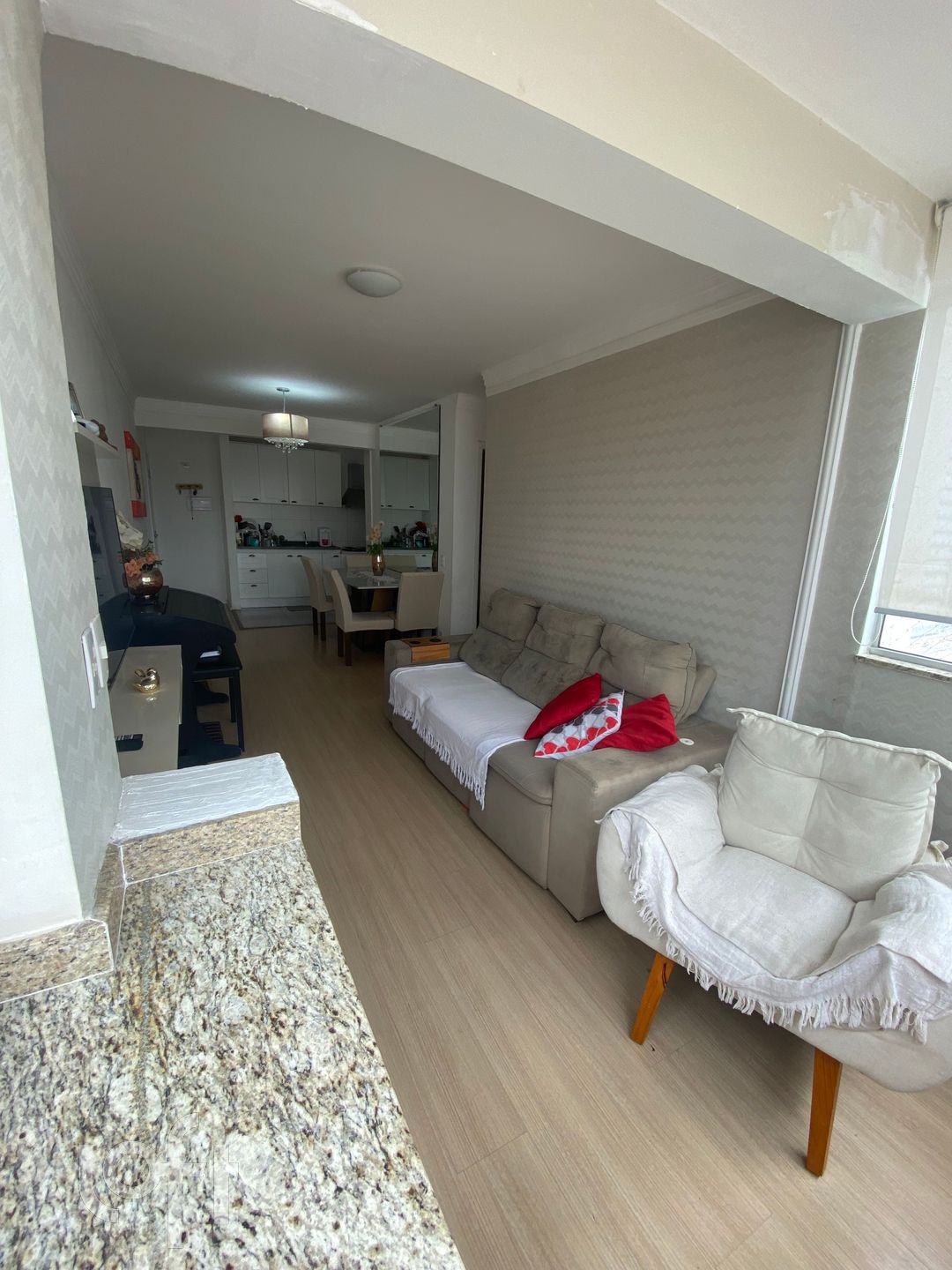 Apartamento à venda com 3 quartos, 70m² - Foto 3