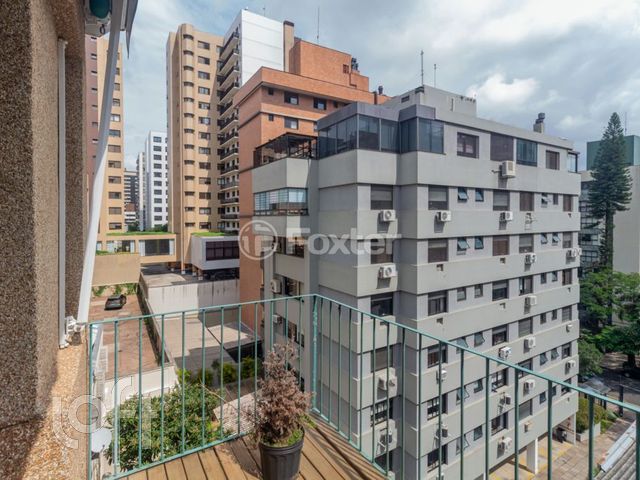 Apartamento com 100m², 3 dormitórios, 1 suíte, 1 vaga, Petrópolis em Porto Alegre