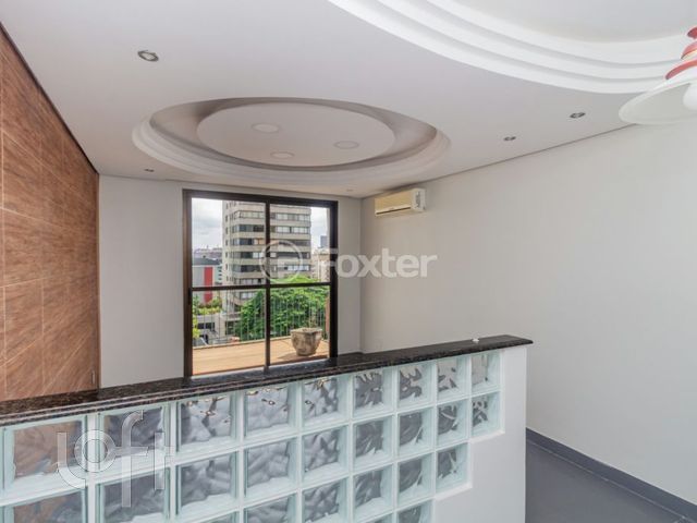 Apartamento com 100m², 3 dormitórios, 1 suíte, 1 vaga, Petrópolis em Porto Alegre