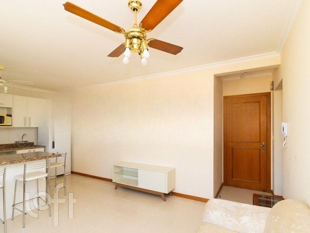 Apartamento com 75m², 2 dormitórios, 1 suíte, 1 vaga, Jardim Botânico em Porto Alegre