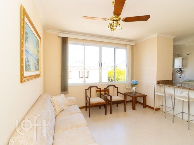 Apartamento com 75m², 2 dormitórios, 1 suíte, 1 vaga, Jardim Botânico em Porto Alegre