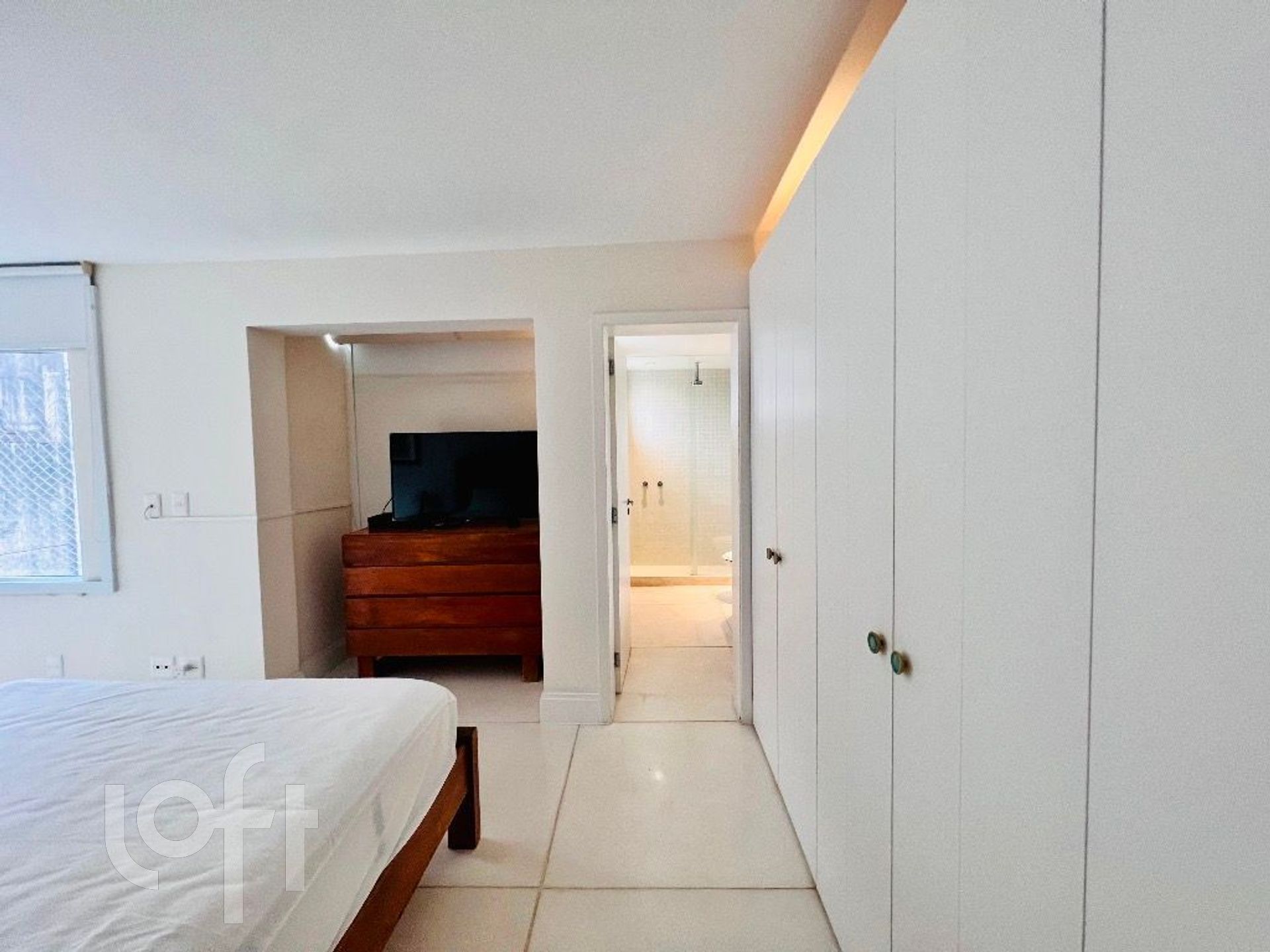 Apartamento à venda com 4 quartos, 230m² - Foto 30