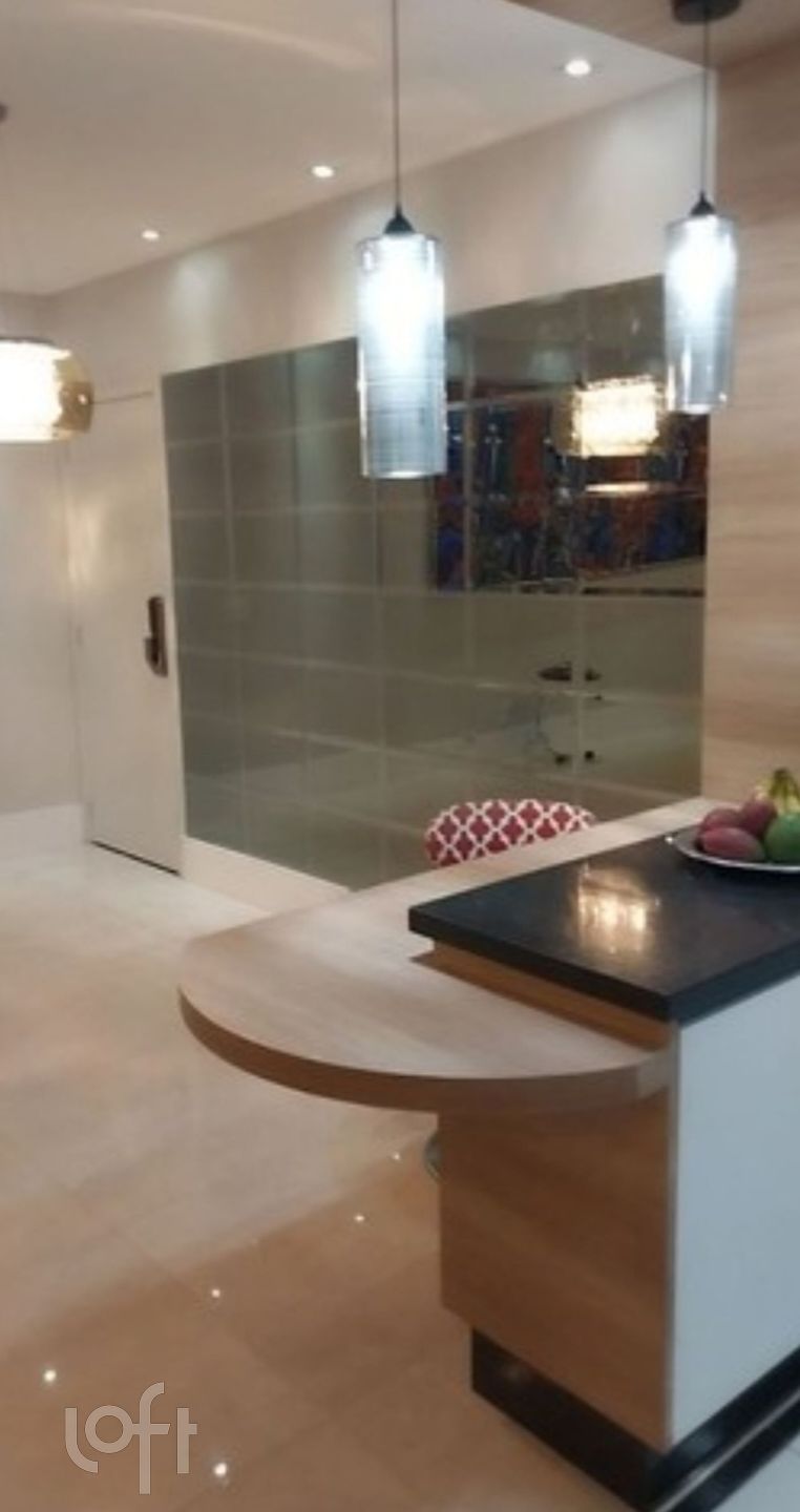 Apartamento à venda com 3 quartos, 154m² - Foto 4