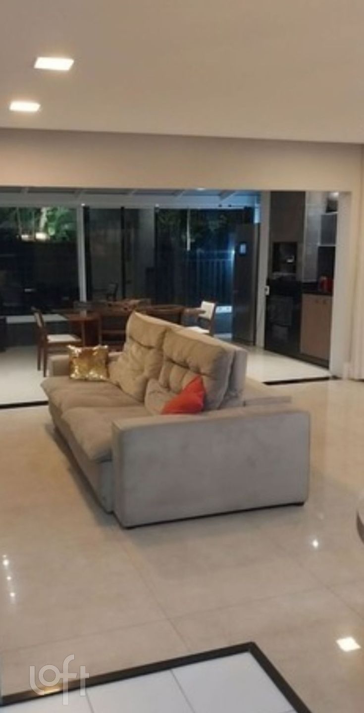 Apartamento à venda em Tremembé com 154 m², 3 quar