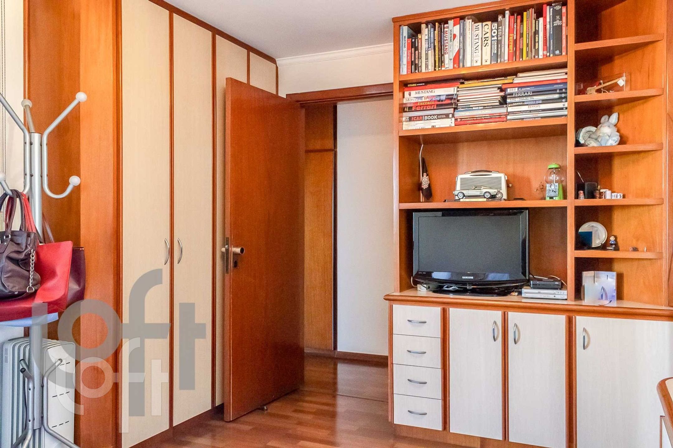 Apartamento à venda com 4 quartos, 254m² - Foto 11