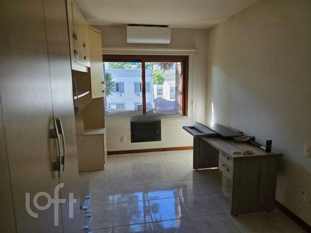 Apartamento com 81m², 2 dormitórios, 1 suíte, 1 vaga, Higienópolis em Porto Alegre