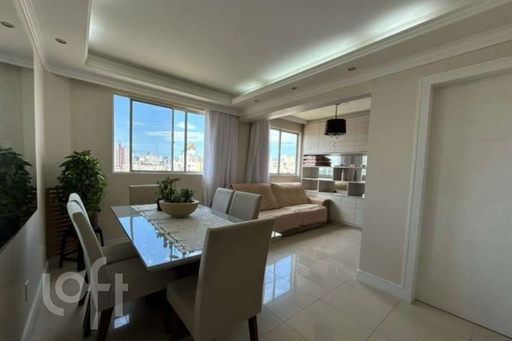 Apartamentos com 79m², 2 quartos, no bairro Canto em Florianópolis