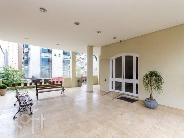 Apartamento com 100m², 2 dormitórios, 1 vaga, Higienópolis em Porto Alegre