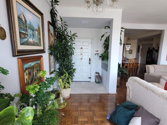 Apartamento com 162m², 3 dormitórios, Floresta em Porto Alegre