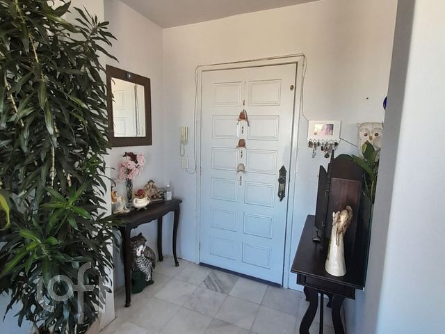 Apartamento com 162m², 3 dormitórios, Floresta em Porto Alegre