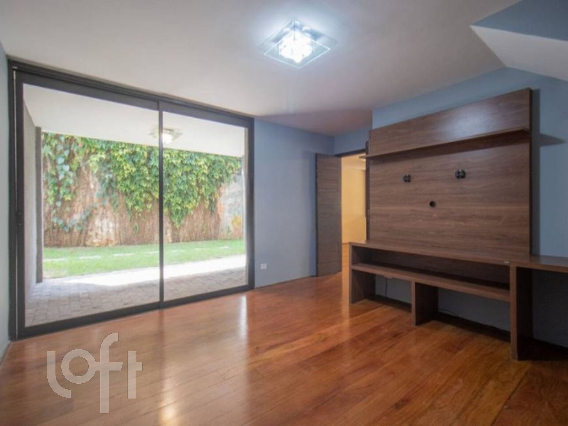 Casa à venda com 3 quartos, 600m² - Foto 4