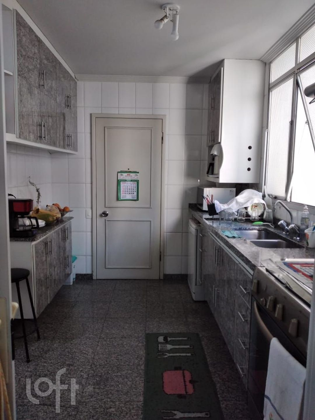 Apartamento à venda com 3 quartos, 140m² - Foto 3