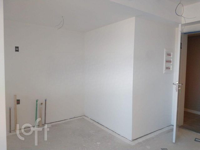 Apartamento com 62m², 2 dormitórios, 1 suíte, 1 vaga, Vila Ipiranga em Porto Alegre
