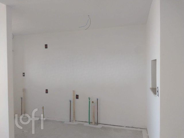 Apartamento com 62m², 2 dormitórios, 1 suíte, 1 vaga, Vila Ipiranga em Porto Alegre