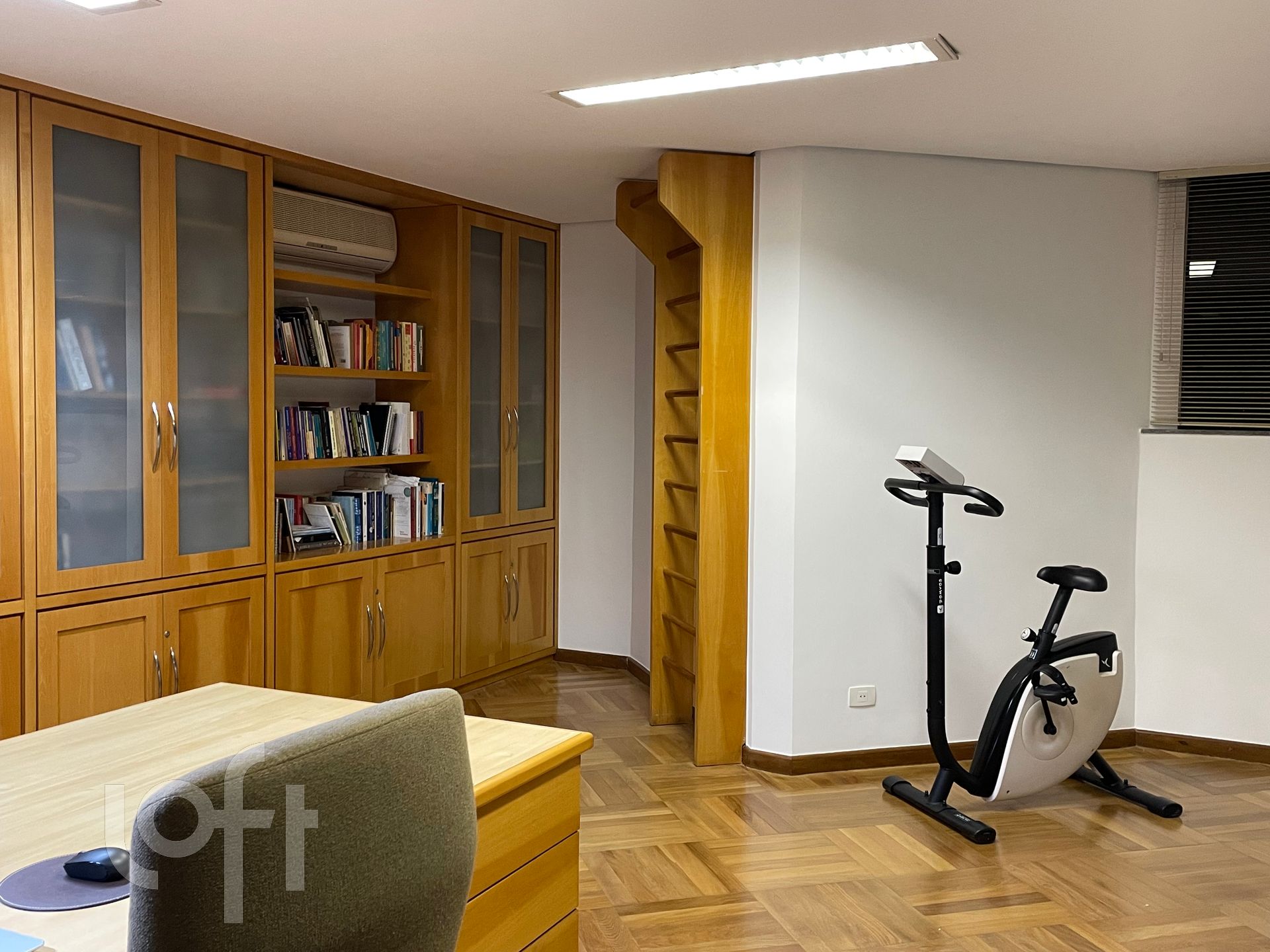 Apartamento à venda com 4 quartos, 500m² - Foto 7