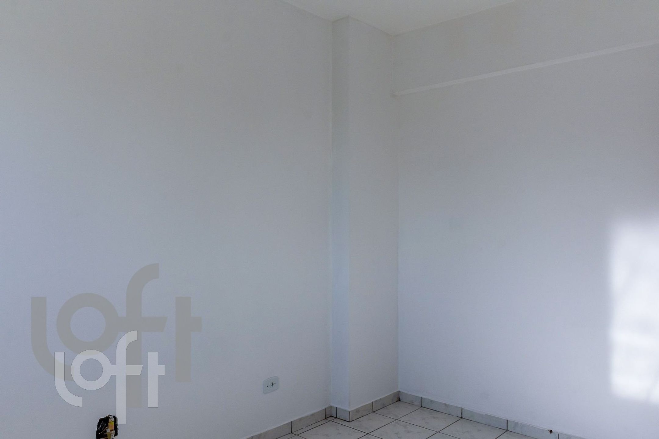 Apartamento à venda com 2 quartos, 82m² - Foto 2