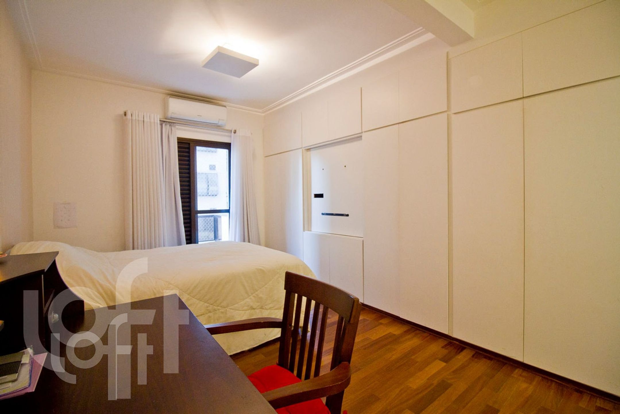 Apartamento à venda com 4 quartos, 222m² - Foto 16