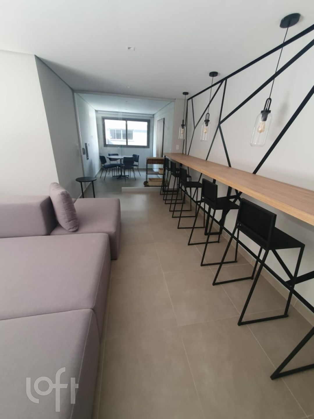 Apartamento à venda com 2 quartos, 85m² - Foto 2