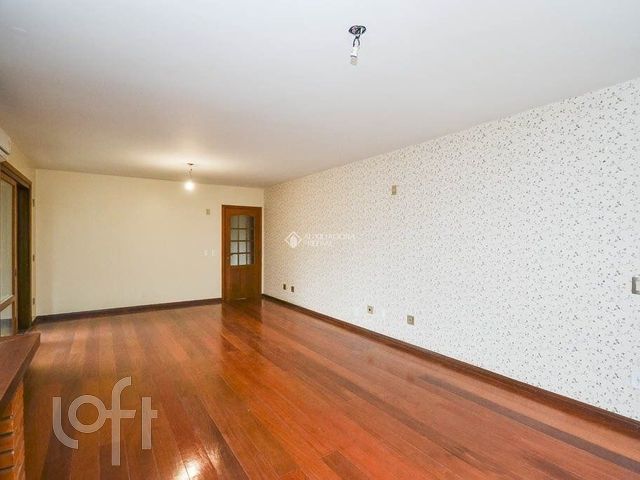 Apartamento com 144m², 3 dormitórios, 1 suíte, 2 vagas, Menino Deus em Porto Alegre