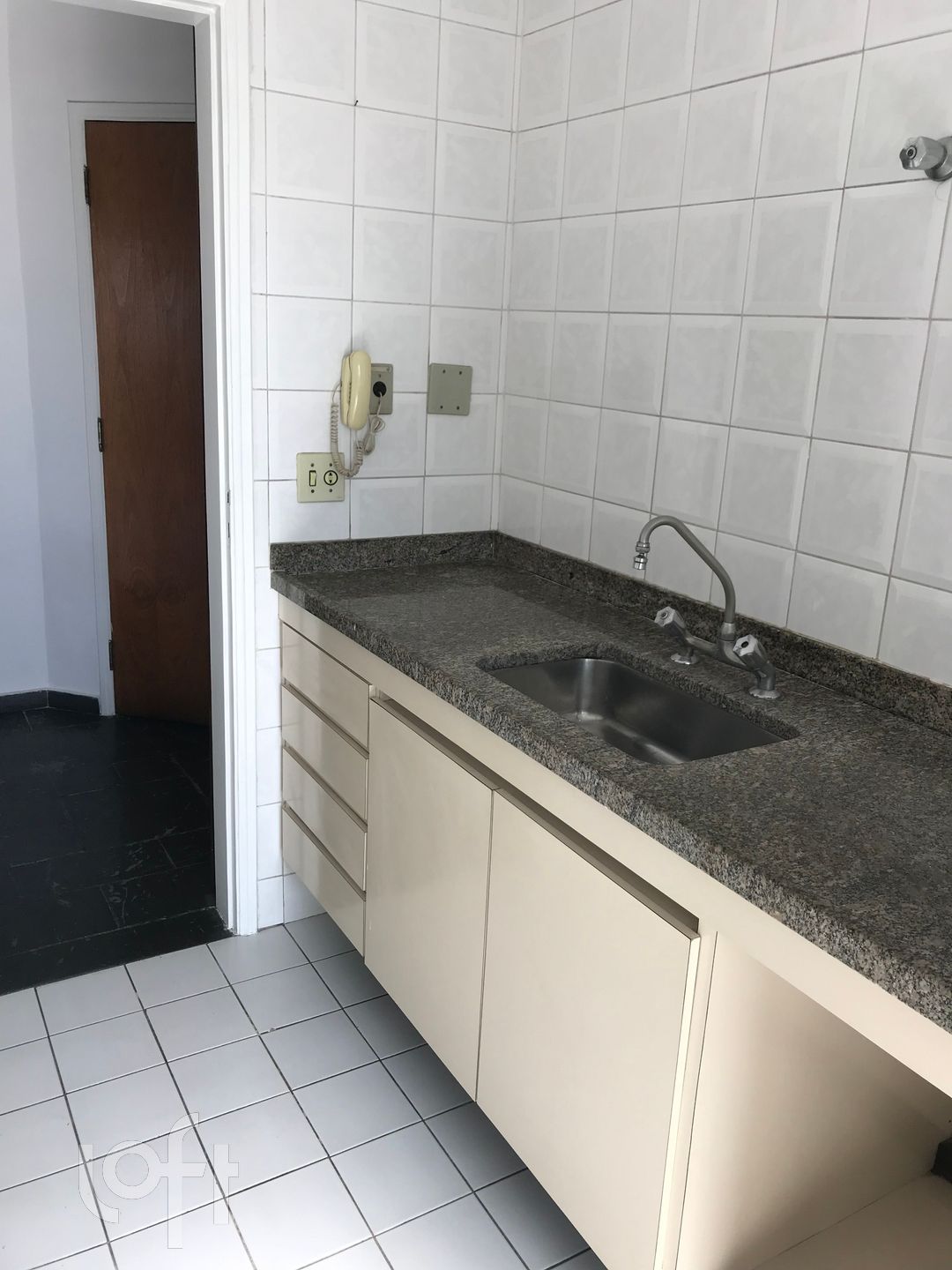 Apartamento à venda com 2 quartos, 70m² - Foto 6