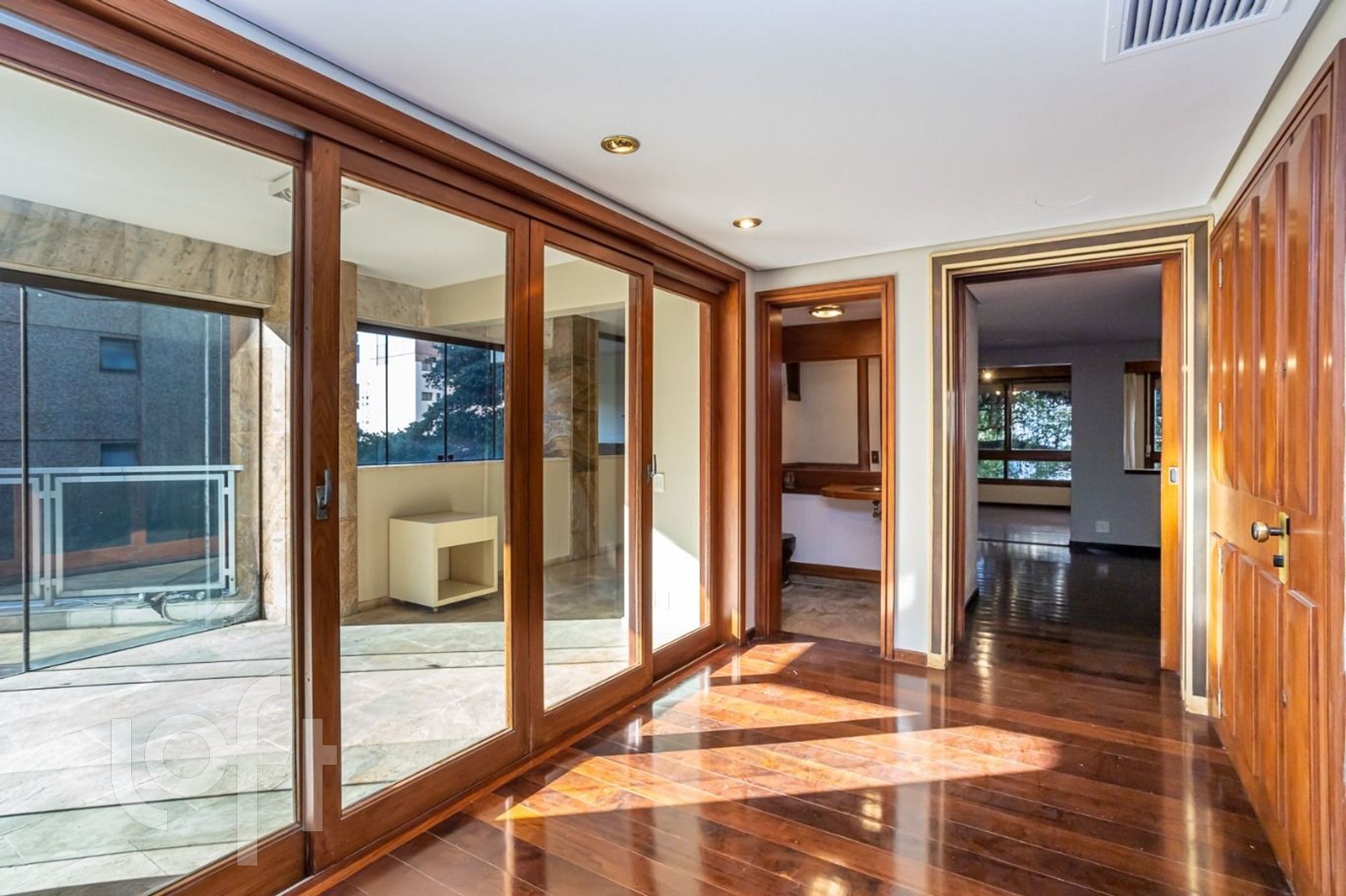 Apartamento com 347m², 3 dormitórios, 1 suíte, 3 vagas, Rio Branco em Porto Alegre