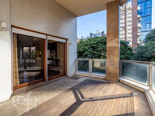 Apartamento com 347m², 3 dormitórios, 1 suíte, 3 vagas, Rio Branco em Porto Alegre