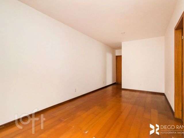 Apartamento com 78m², 2 dormitórios, 1 suíte, 2 vagas, Três Figueiras em Porto Alegre