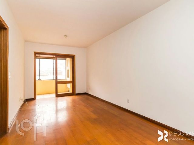 Apartamento com 78m², 2 dormitórios, 1 suíte, 2 vagas, Três Figueiras em Porto Alegre