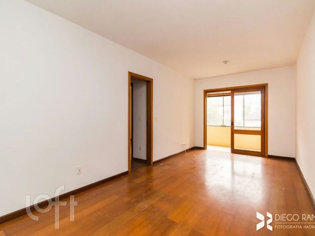 Apartamento com 78m², 2 dormitórios, 1 suíte, 2 vagas, Três Figueiras em Porto Alegre