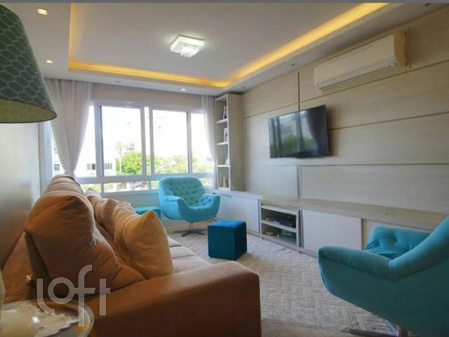 Apartamento com 103m², 2 dormitórios, 1 suíte, 2 vagas, Vila Ipiranga em Porto Alegre