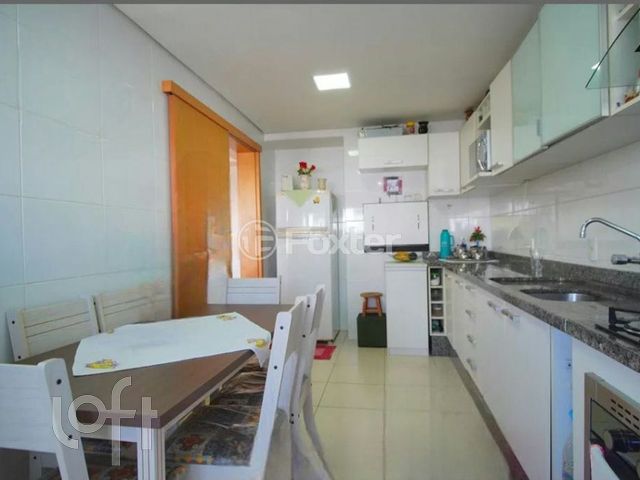 Apartamento com 103m², 3 dormitórios, 1 suíte, 2 vagas, Vila Ipiranga em Porto Alegre
