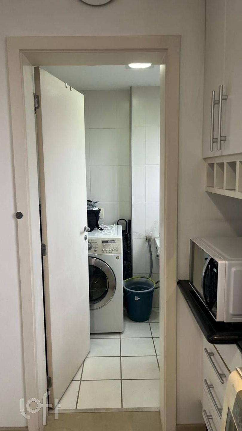 Apartamento à venda com 2 quartos, 167m² - Foto 2