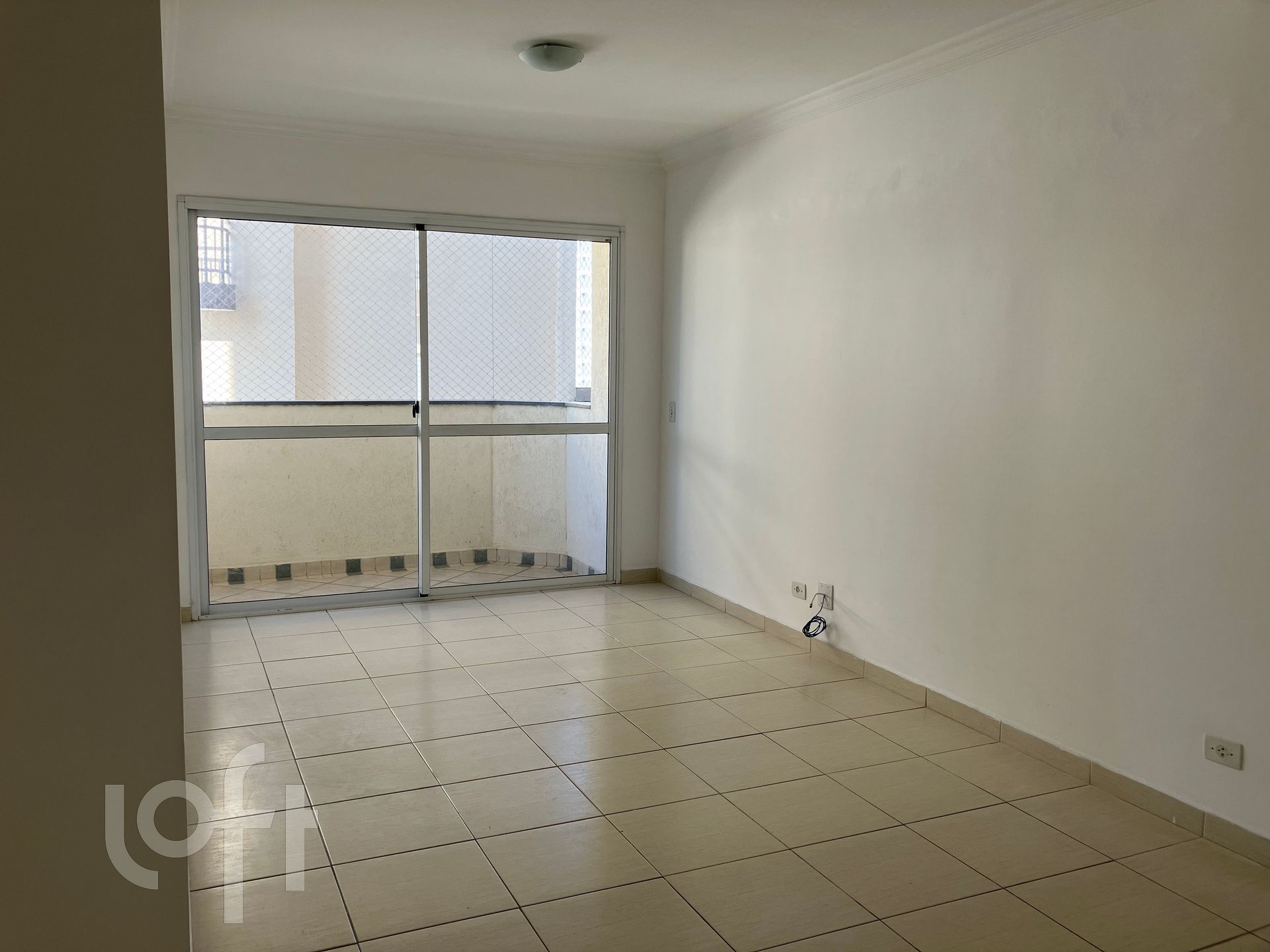 Apartamento à venda com 3 quartos, 80m² - Foto 2