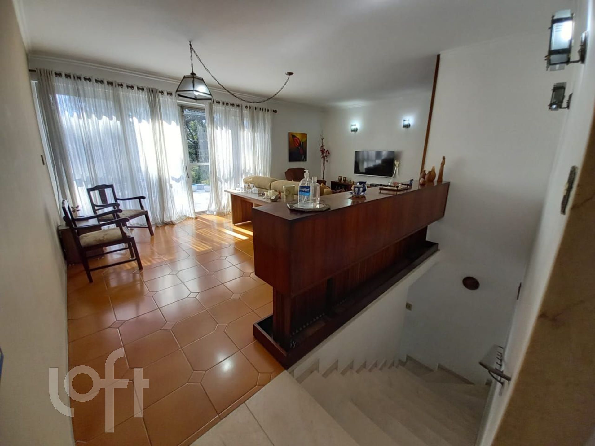 Casa à venda com 4 quartos, 300m² - Foto 1