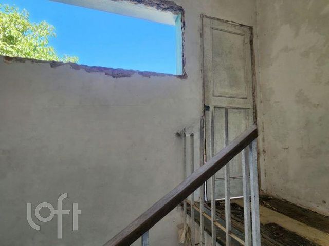 Casa com 200m², 3 dormitórios, 1 suíte, 4 vagas, Petrópolis em Porto Alegre