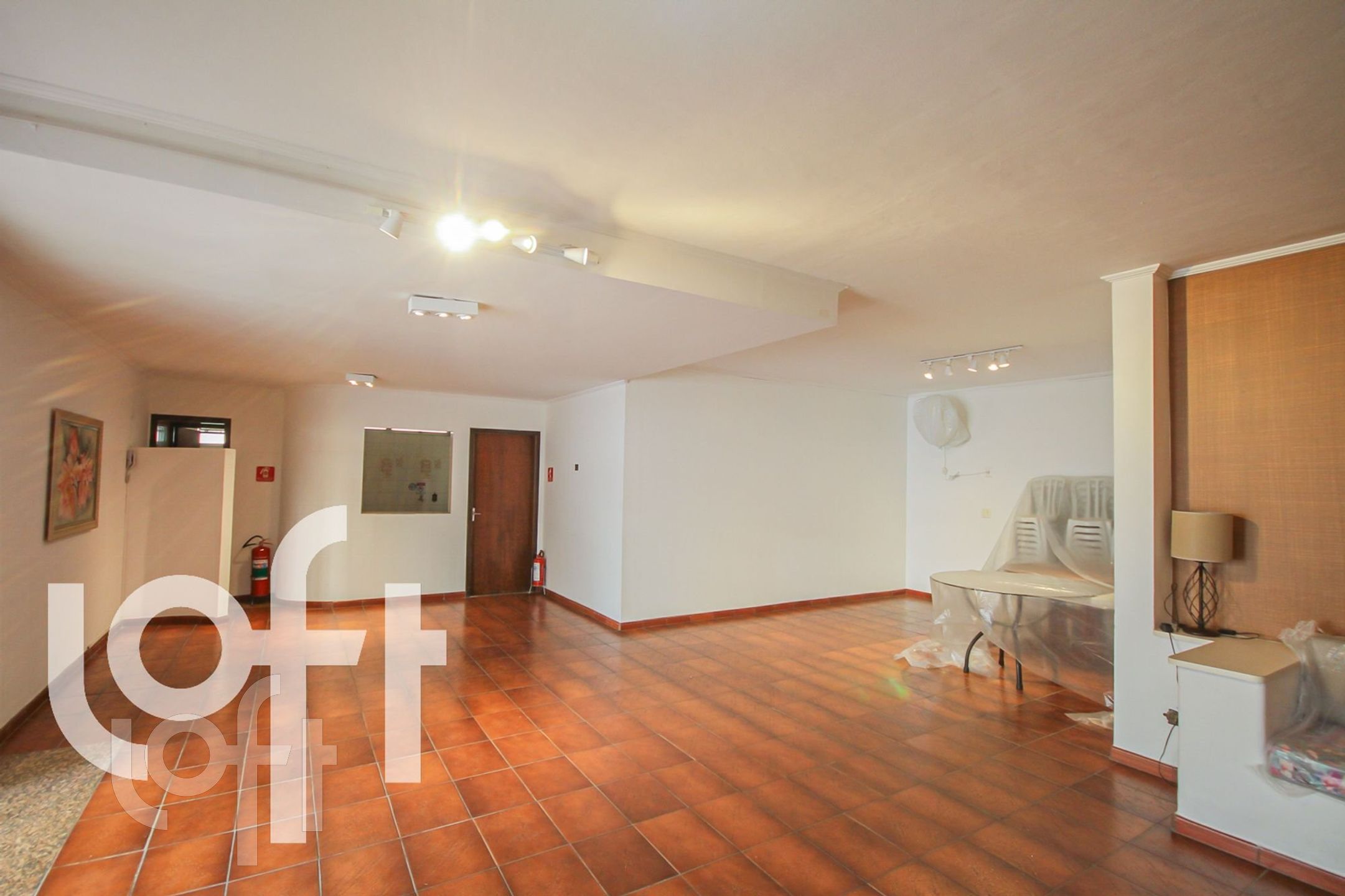 Apartamento à venda com 3 quartos, 74m² - Foto 25