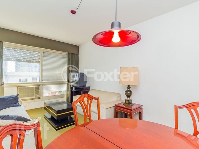 Apartamento com 79m², 2 dormitórios, 2 vagas, Floresta em Porto Alegre