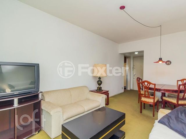 Apartamento com 79m², 2 dormitórios, 2 vagas, Floresta em Porto Alegre