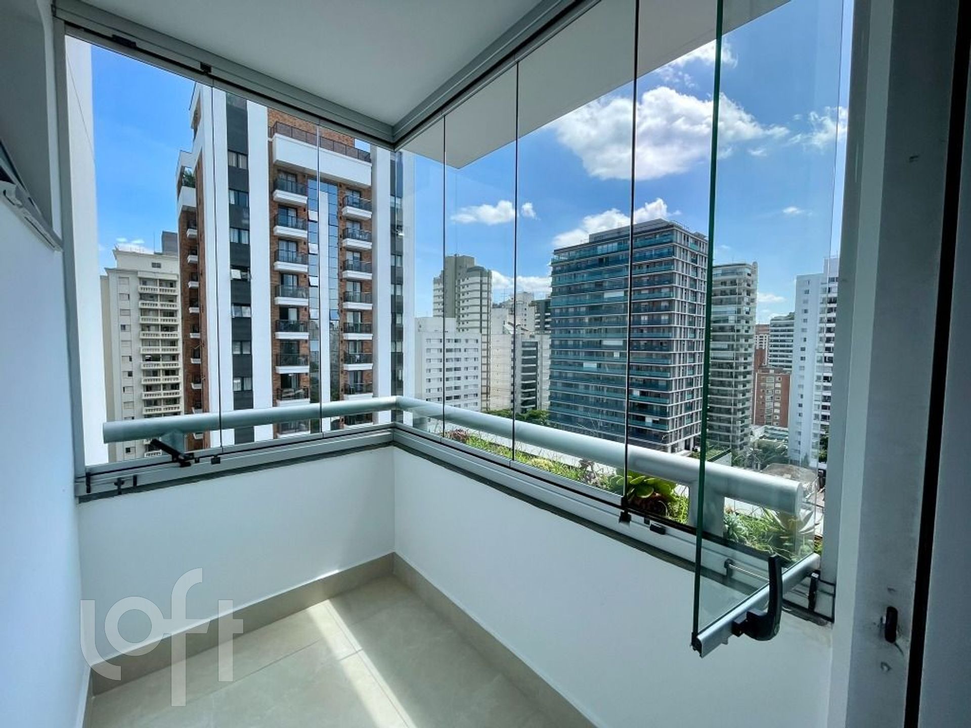 Apartamento à venda com 4 quartos, 180m² - Foto 17