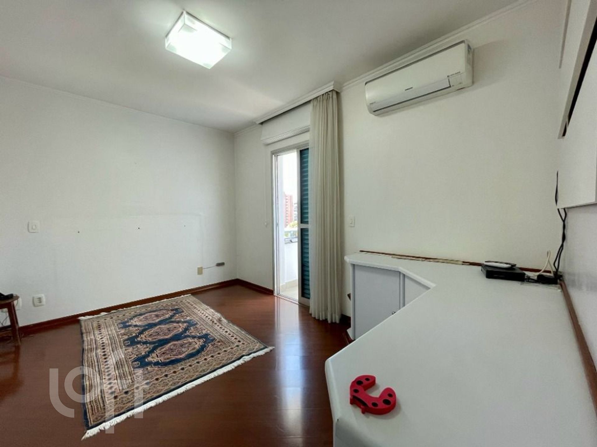 Apartamento à venda com 4 quartos, 180m² - Foto 11